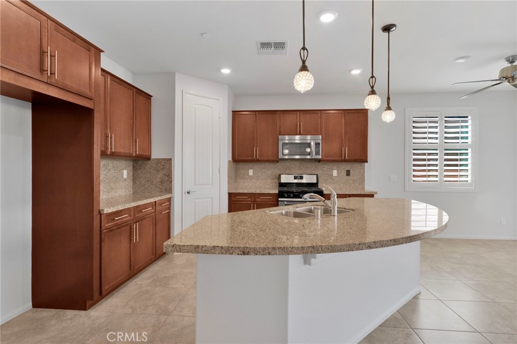 11351 Camden Street Property Photo 9
