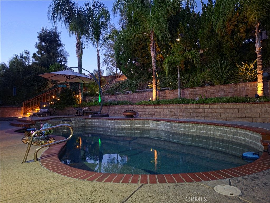 28800 Bristol Property Photo 2