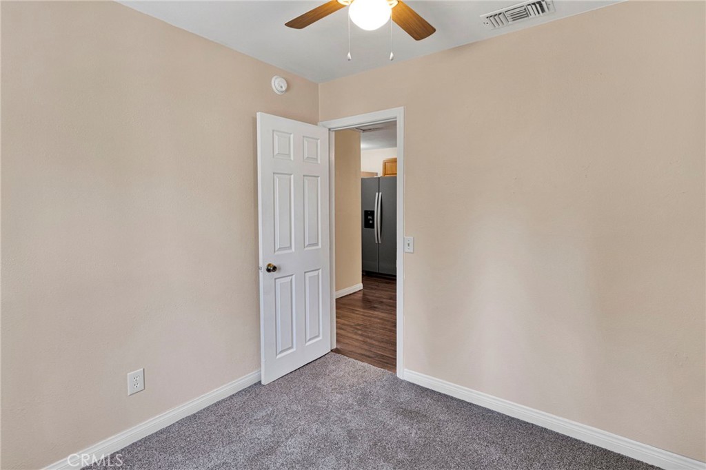 1038 Robin Ln. Property Photo 19