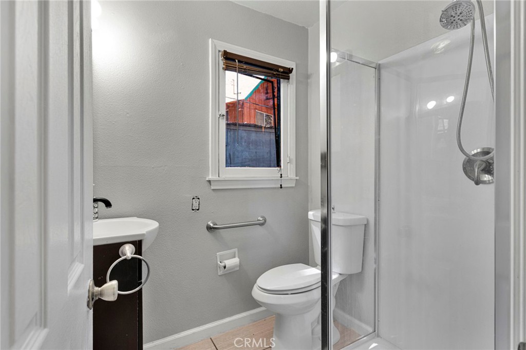 1038 Robin Ln. Property Photo 22