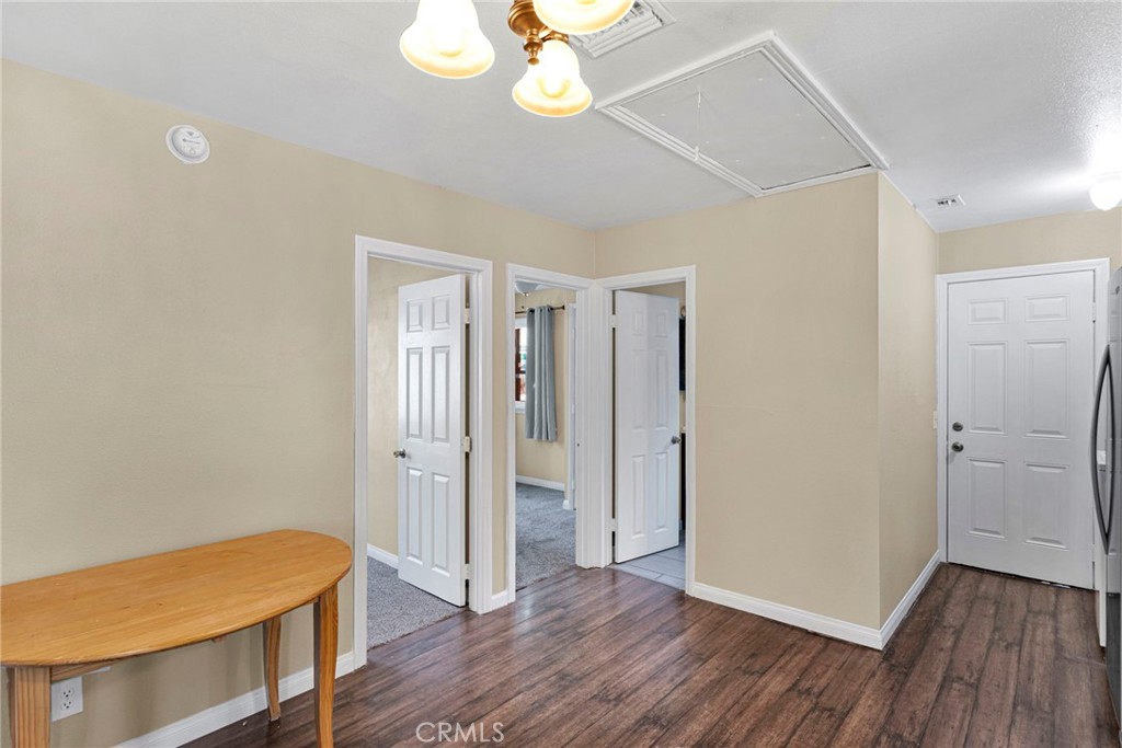 1038 Robin Ln. Property Photo 25