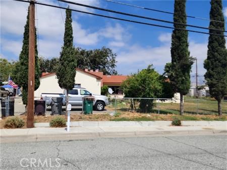 725 E Williams Property Photo 2