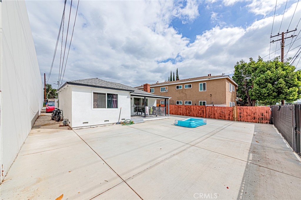 3515 W Commonwealth Property Photo 5