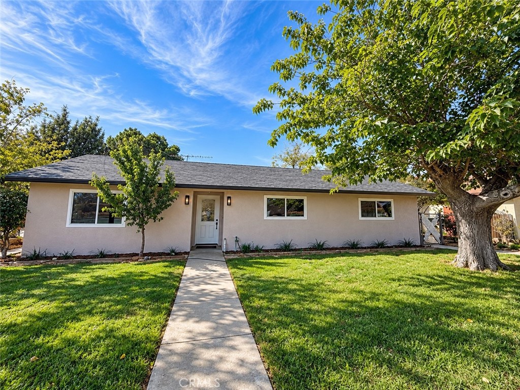 3024 W Wilson Property Photo 1