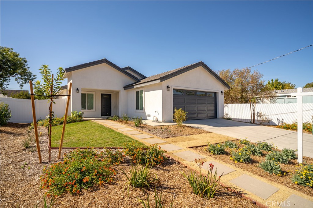 336 E Mead Property Photo 4