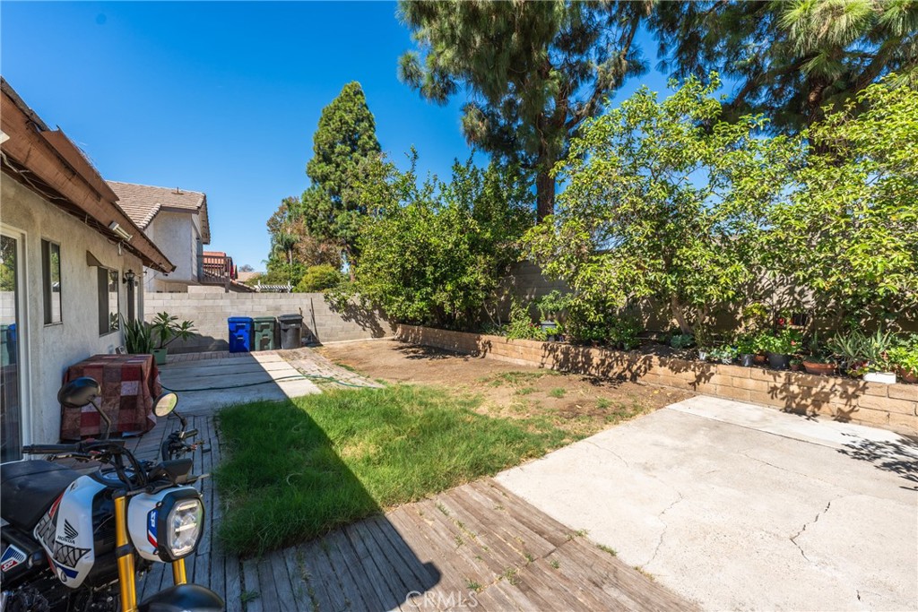 14394 Hillcrest Property Photo 22