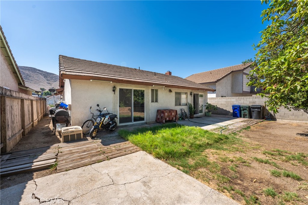 14394 Hillcrest Property Photo 23