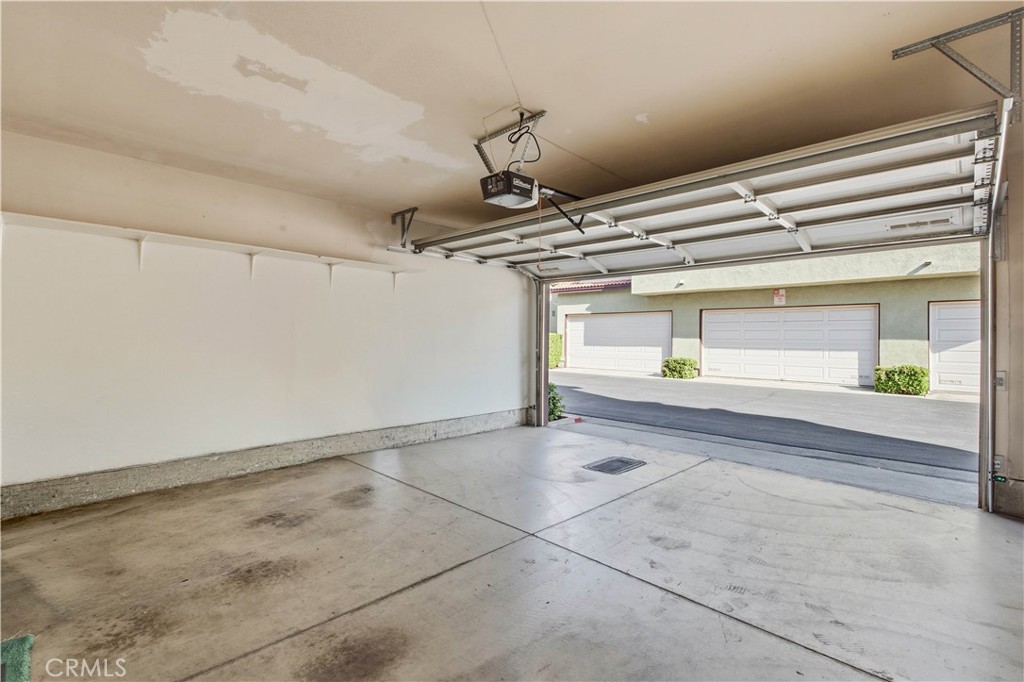 7368 Greenhaven Avenue #32 Property Photo 28