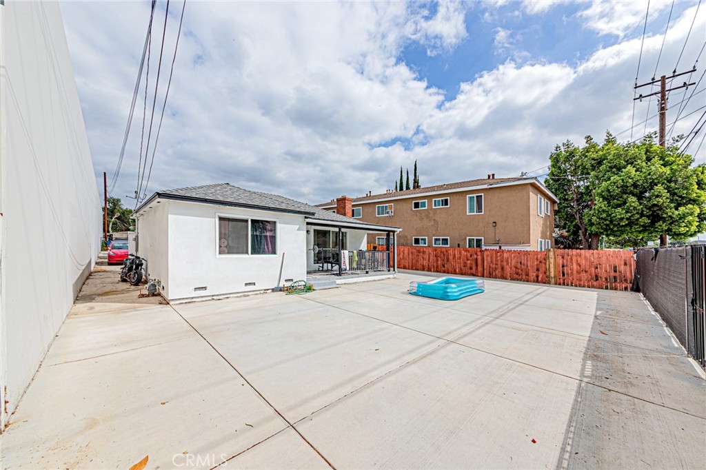 3515 W Commonwealth Property Photo 5