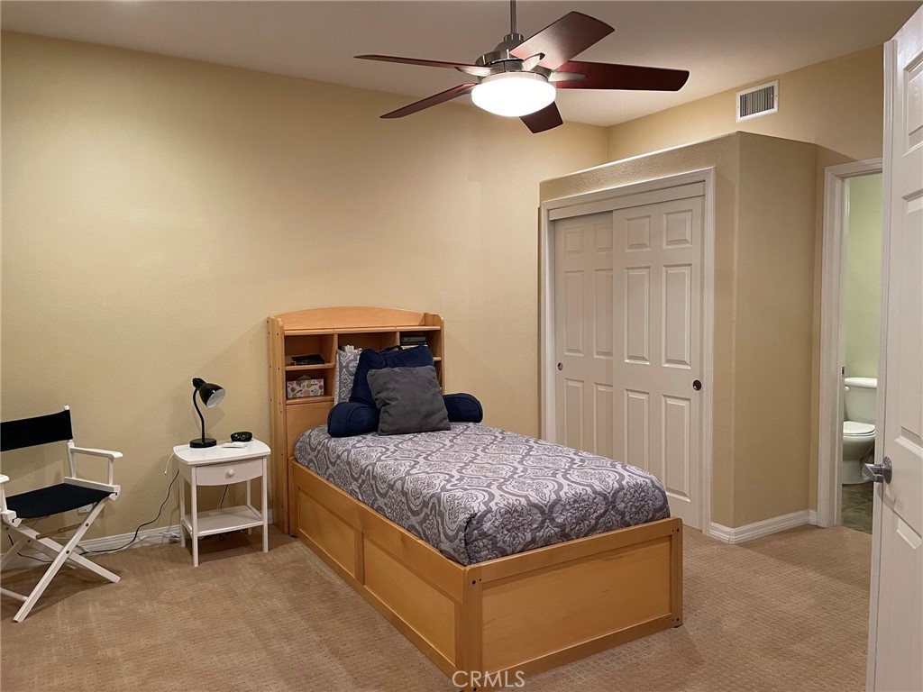 732 W 1st Street Property Photo 5