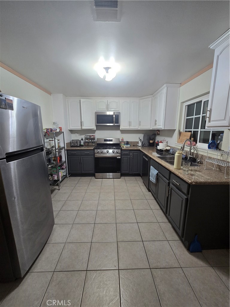 9384 Kempster Avenue Property Photo 5