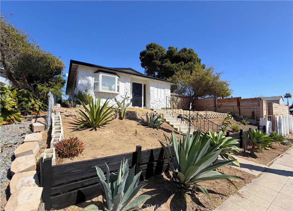 3940 Ocean View Boulevard Property Photo 1