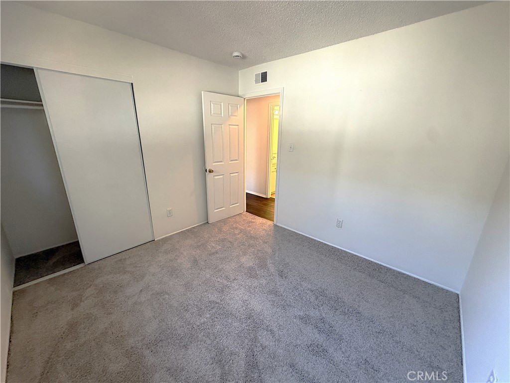 3940 Ocean View Boulevard Property Photo 8