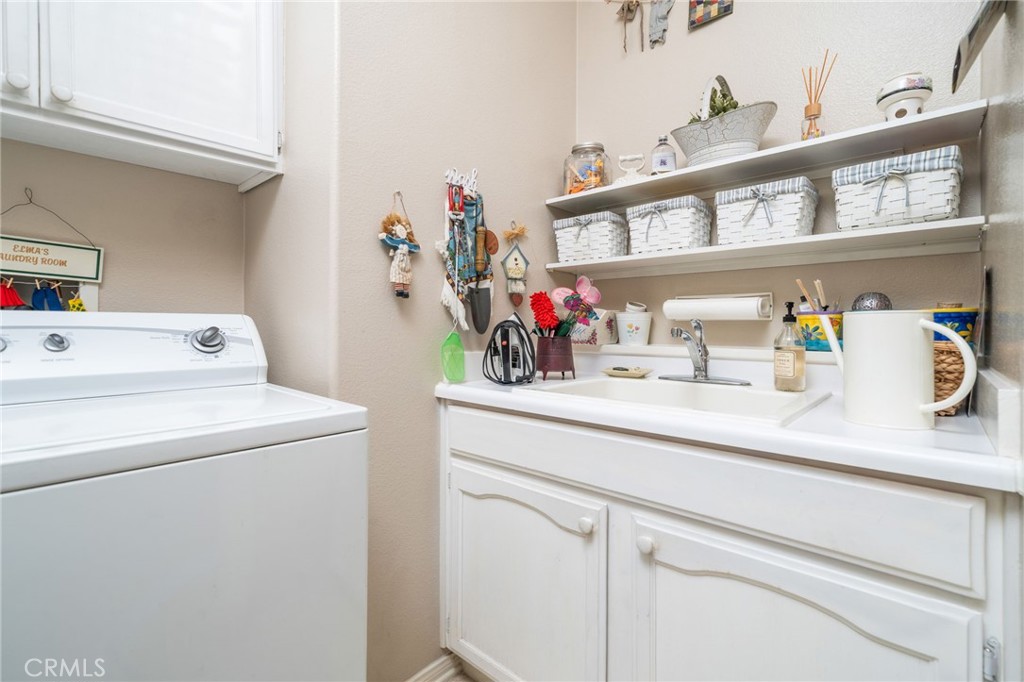 1461 Desert Star Drive Property Photo 21