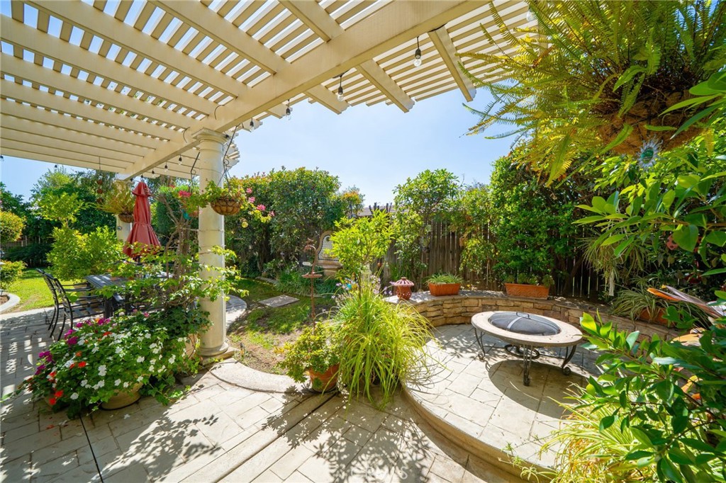 1461 Desert Star Drive Property Photo 40