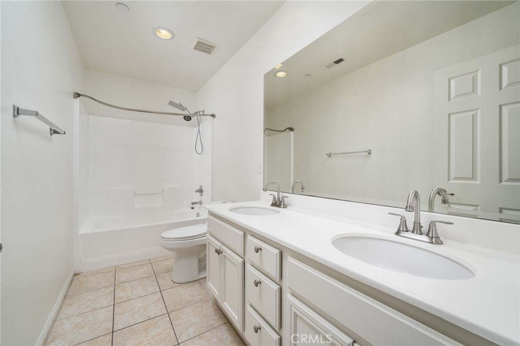 4588 Vincent Way Property Photo 20