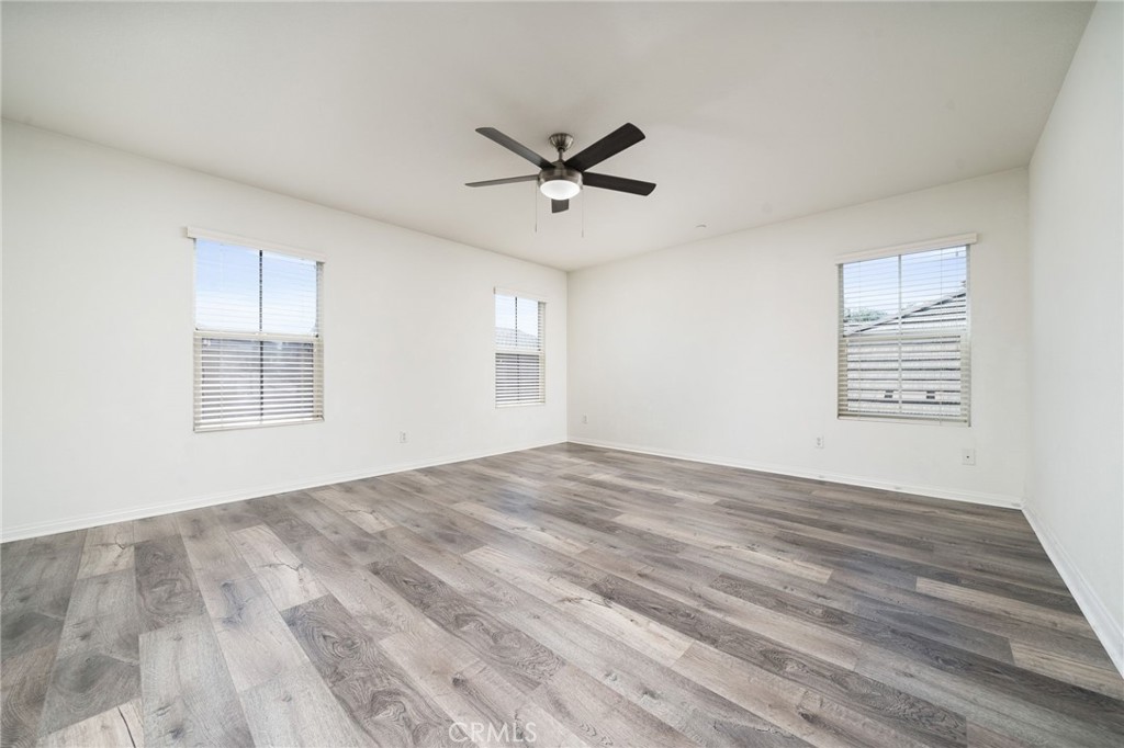 4588 Vincent Way Property Photo 24