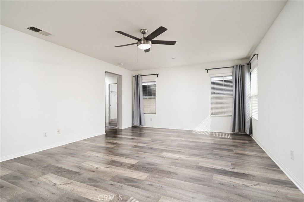 4588 Vincent Way Property Photo 26