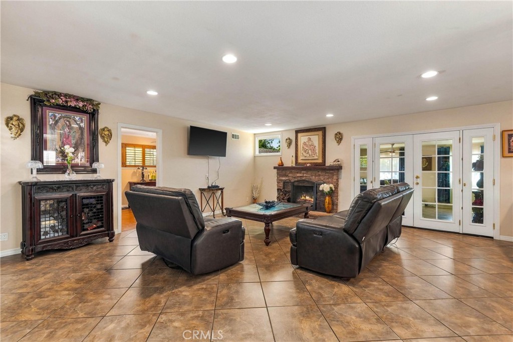 14933 Merrill Avenue Property Photo 8