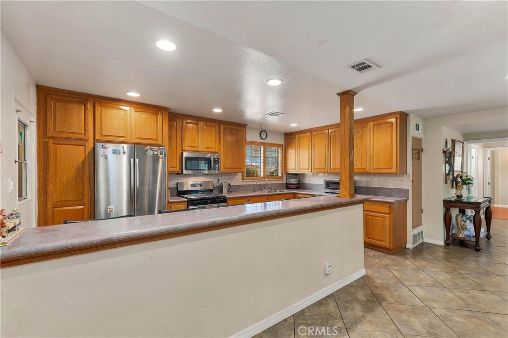 14933 Merrill Avenue Property Photo 13