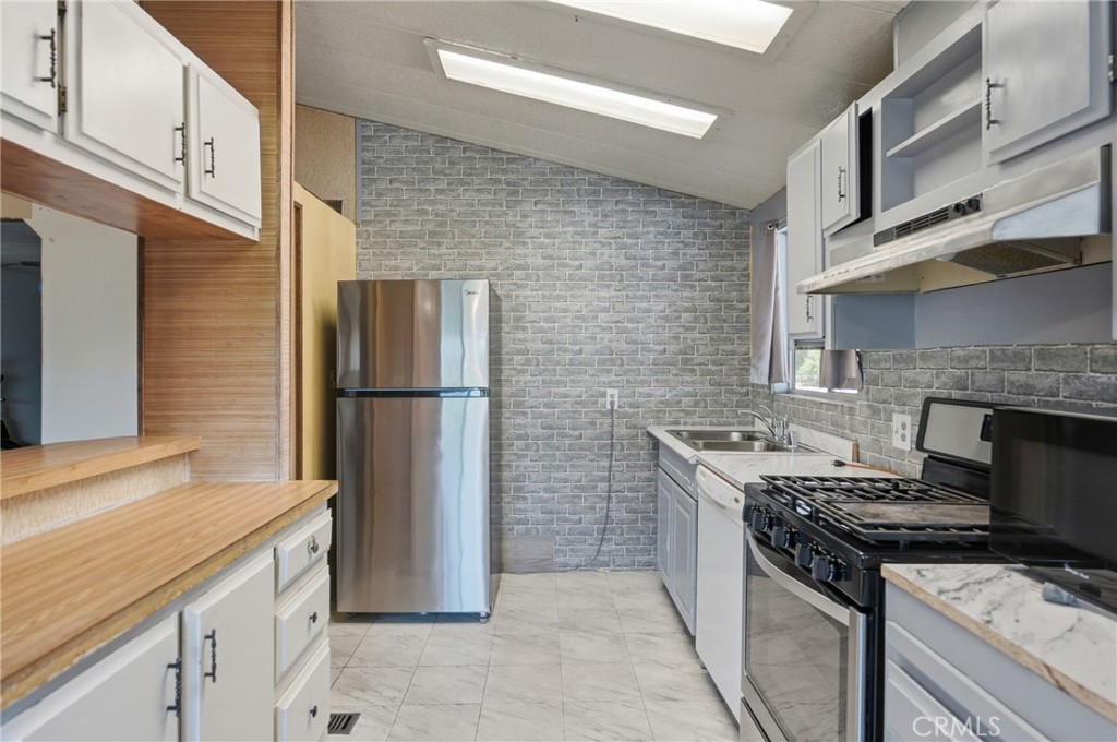 2686 W Mill Street 114 Property Photo 11