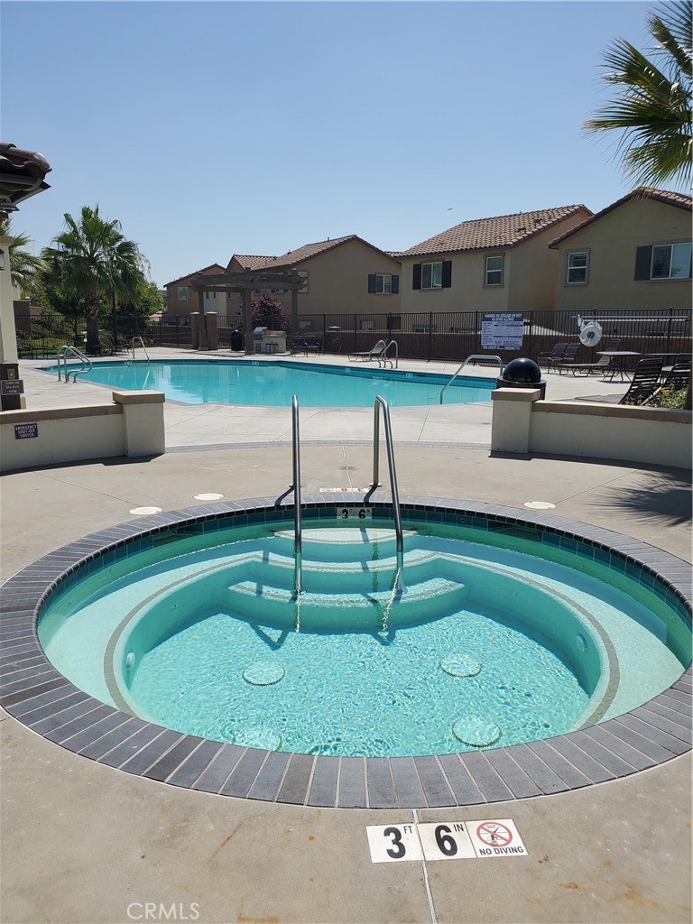 27380 Basalt Property Photo 3