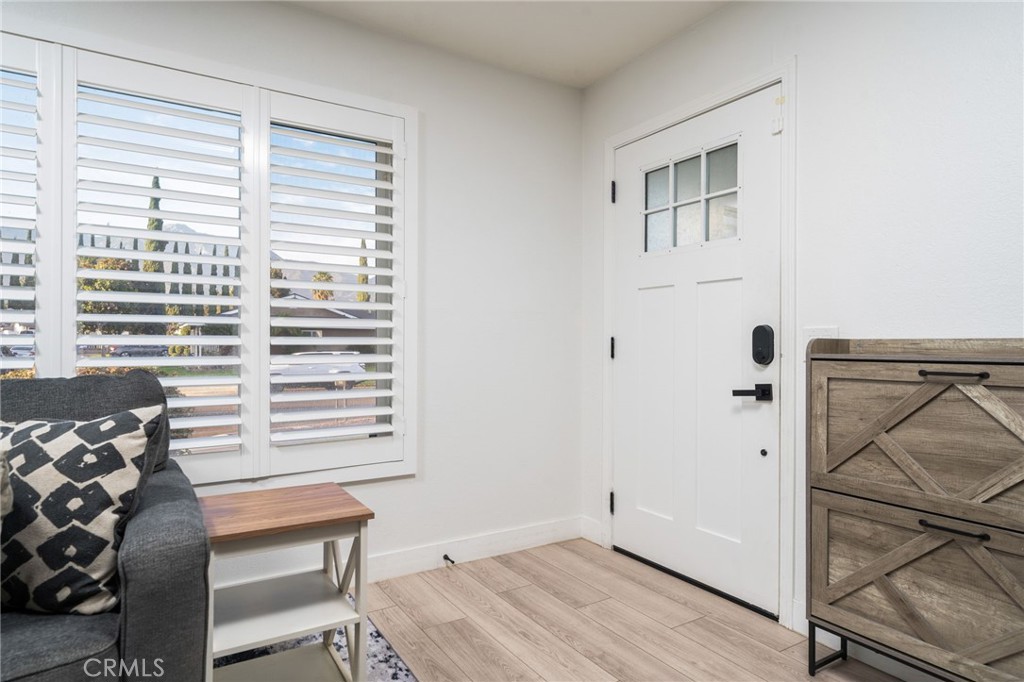 9785 Estacia Court Property Photo 4