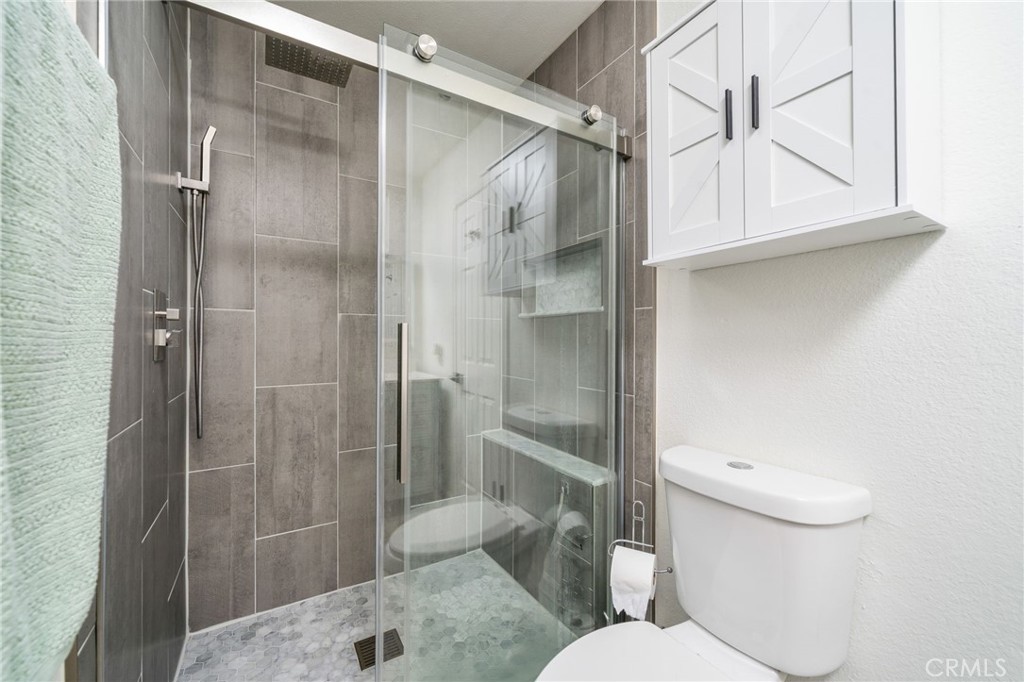 9785 Estacia Court Property Photo 15
