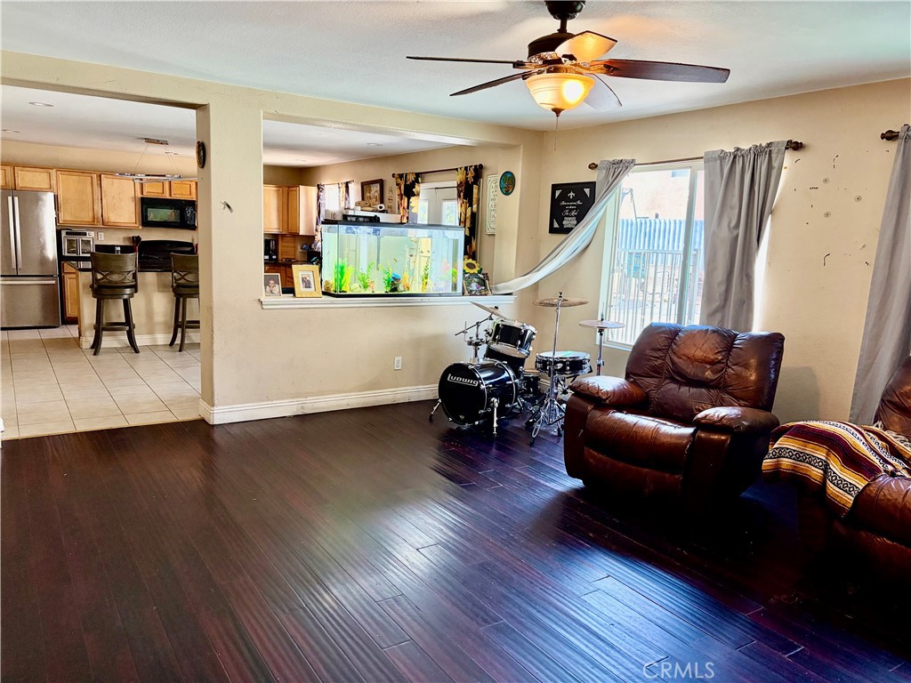 423 Madrid Property Photo 11