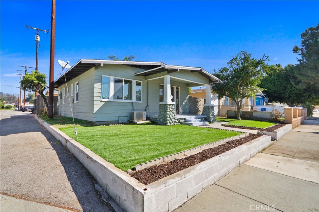 523 Randolph Street Property Photo 1