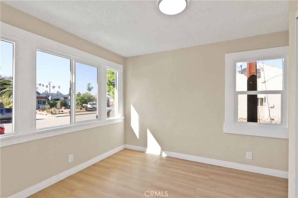 523 Randolph Street Property Photo 8