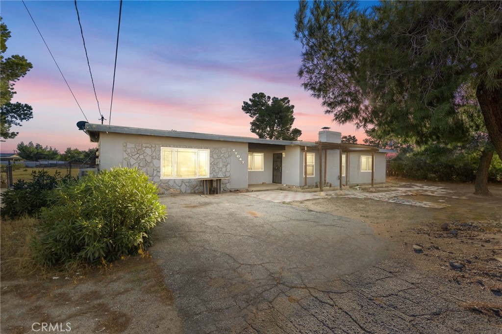 17047 Eucalyptus Street Property Photo 1