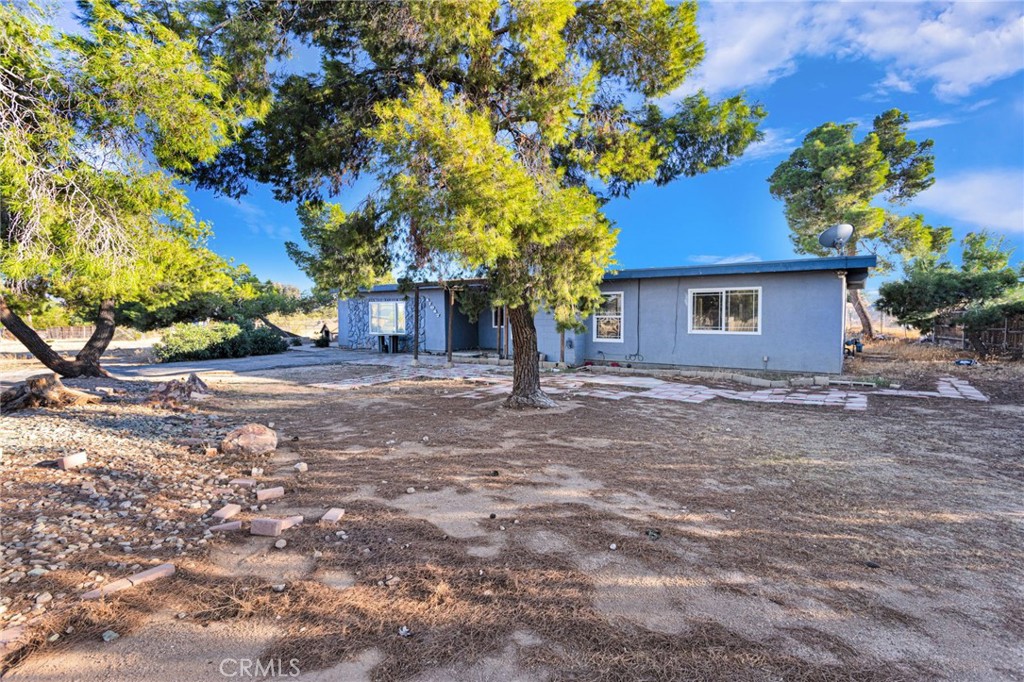 17047 Eucalyptus Street Property Photo 6