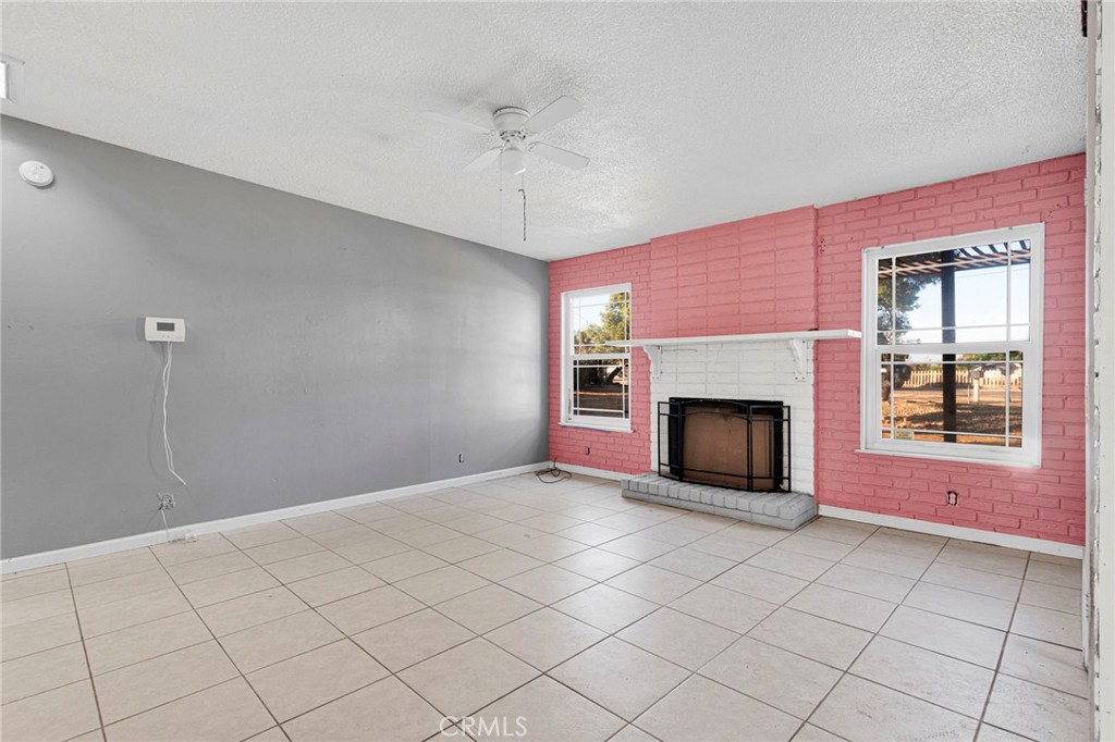 17047 Eucalyptus Street Property Photo 8