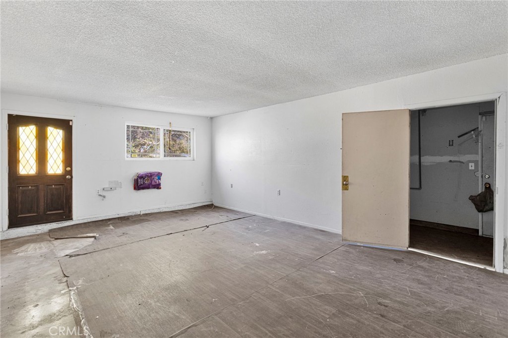 17047 Eucalyptus Street Property Photo 18