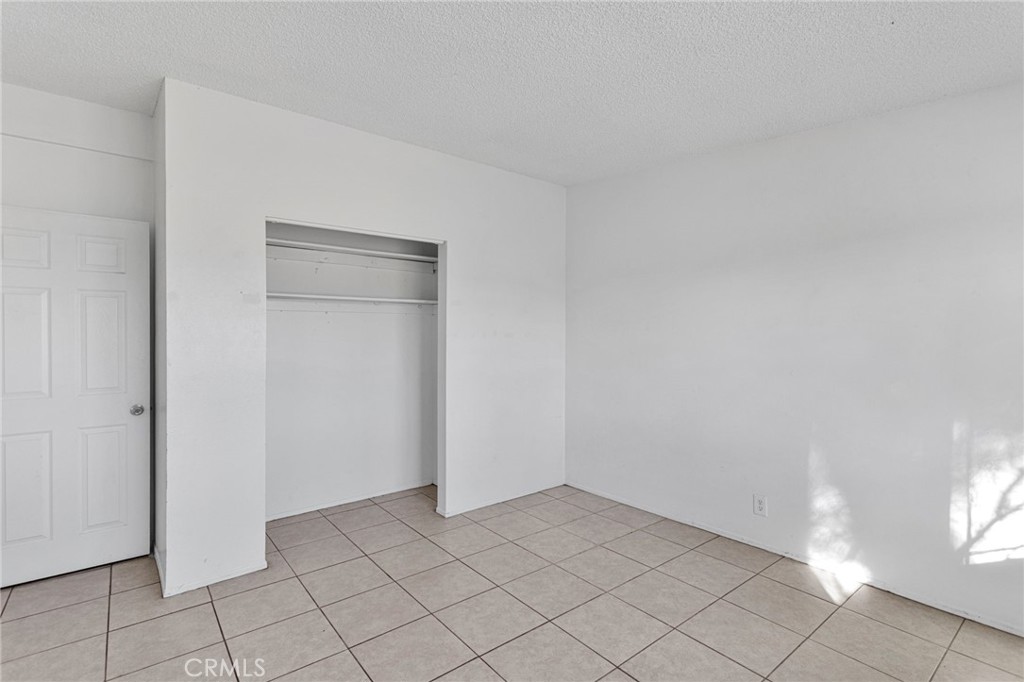 17047 Eucalyptus Street Property Photo 24