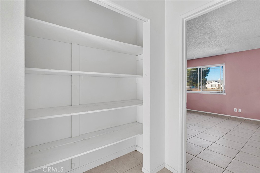 17047 Eucalyptus Street Property Photo 26