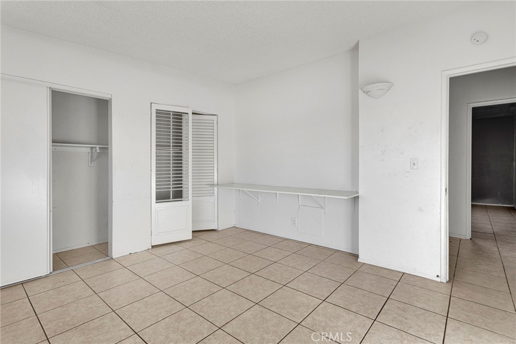 17047 Eucalyptus Street Property Photo 28
