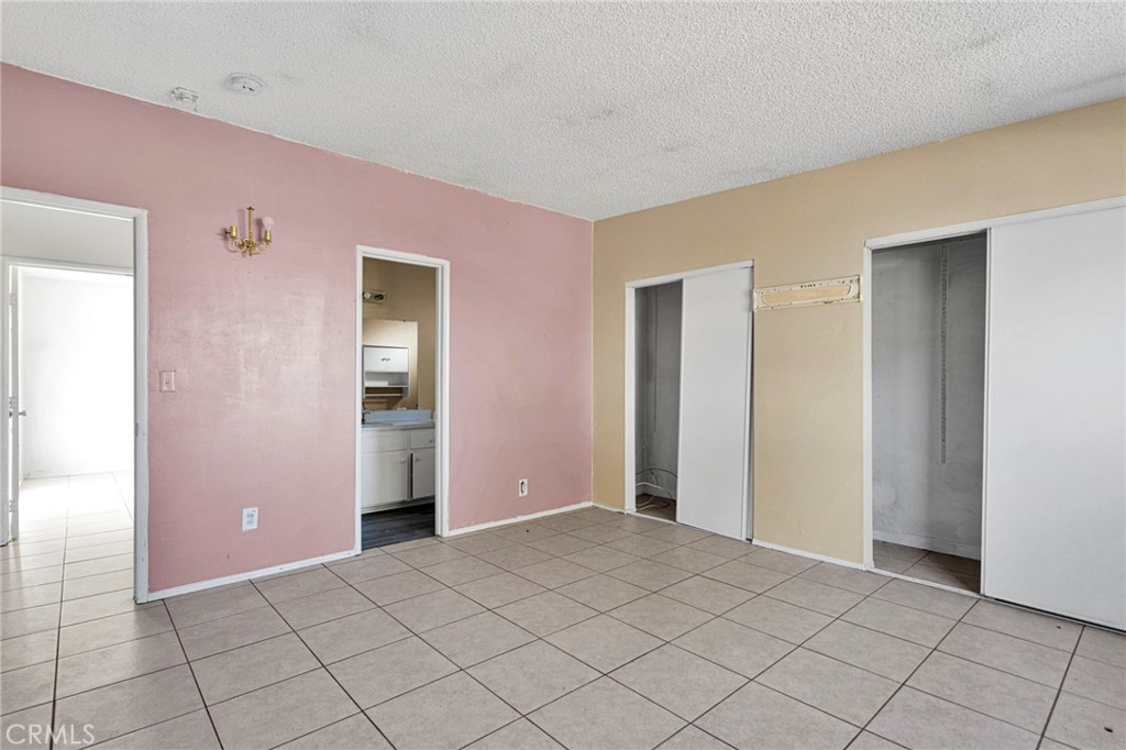 17047 Eucalyptus Street Property Photo 30