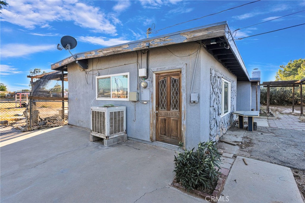 17047 Eucalyptus Street Property Photo 39