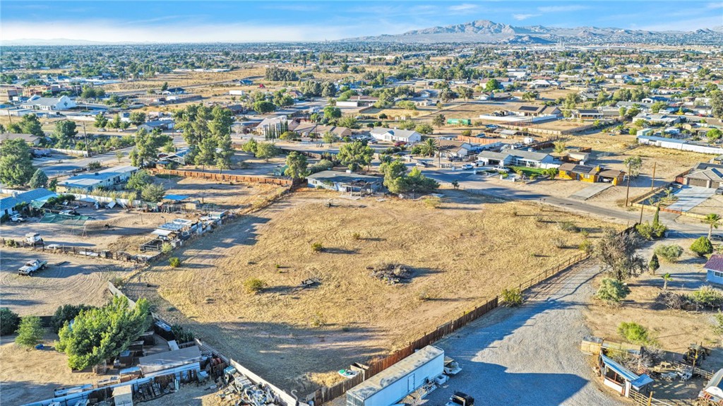 17047 Eucalyptus Street Property Photo 43