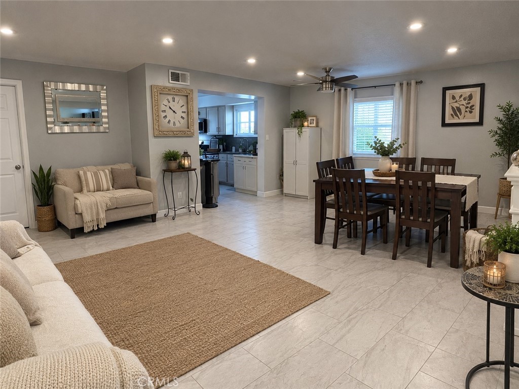 1580 W Stoneman Property Photo 1