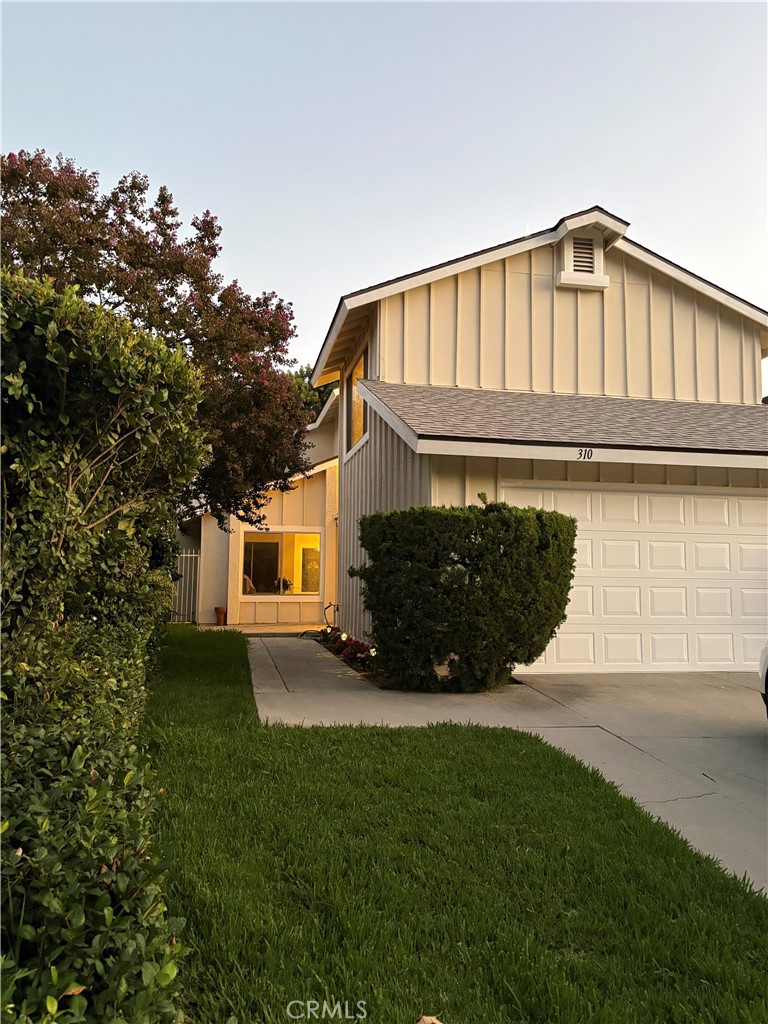 310 Sun Rose Street Property Photo 2
