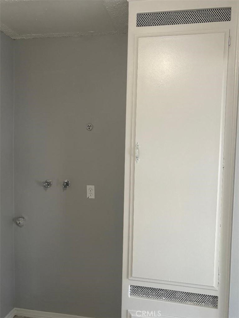 650 N Third Avenue C Property Photo 5