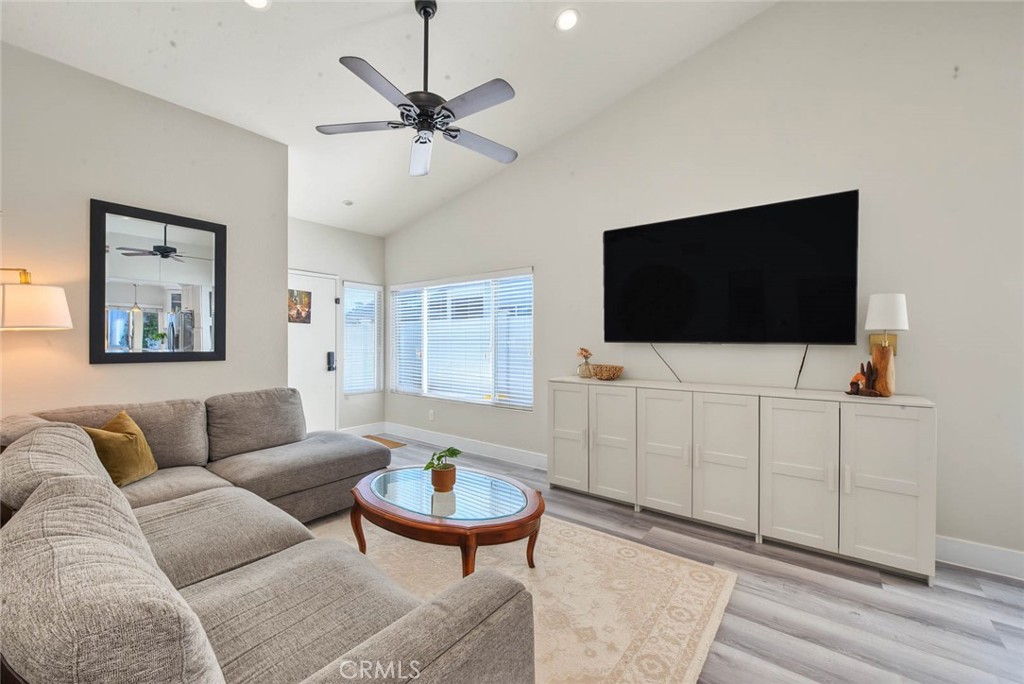 7068 Jasmine Court Property Photo 8