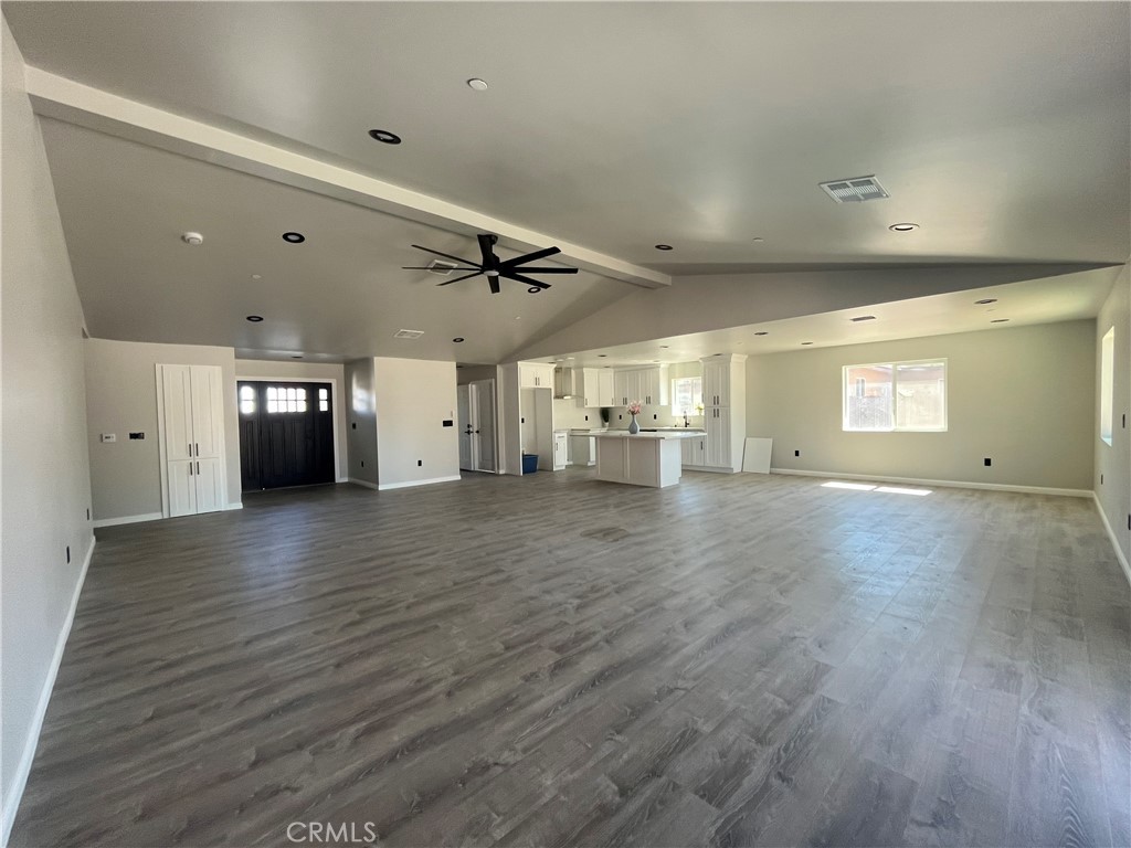 10674 Victor Avenue Property Photo 8