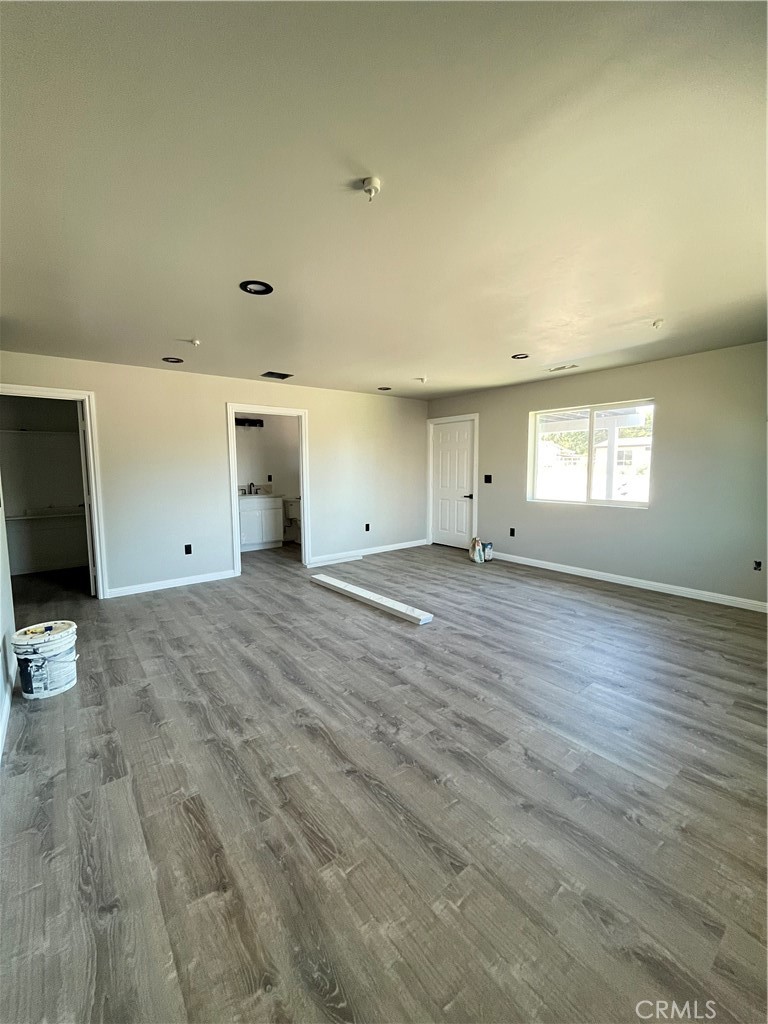 10674 Victor Avenue Property Photo 9