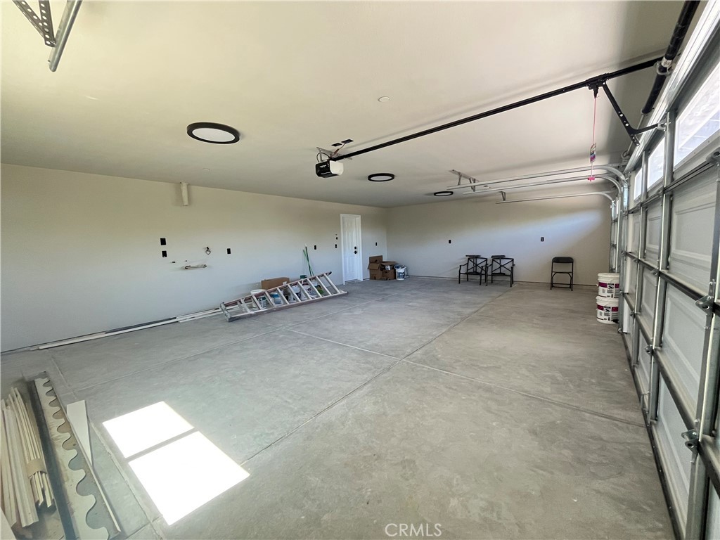 10674 Victor Avenue Property Photo 21