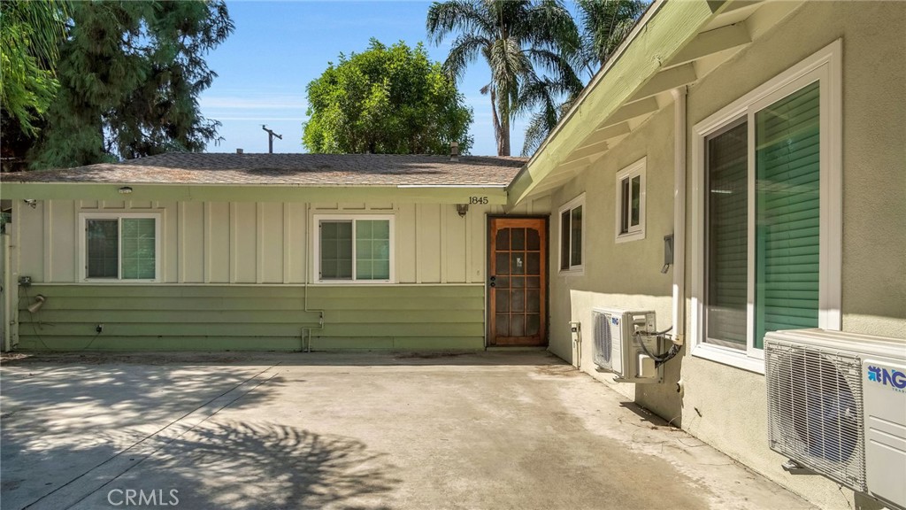 1845 Norval Street Property Photo 1