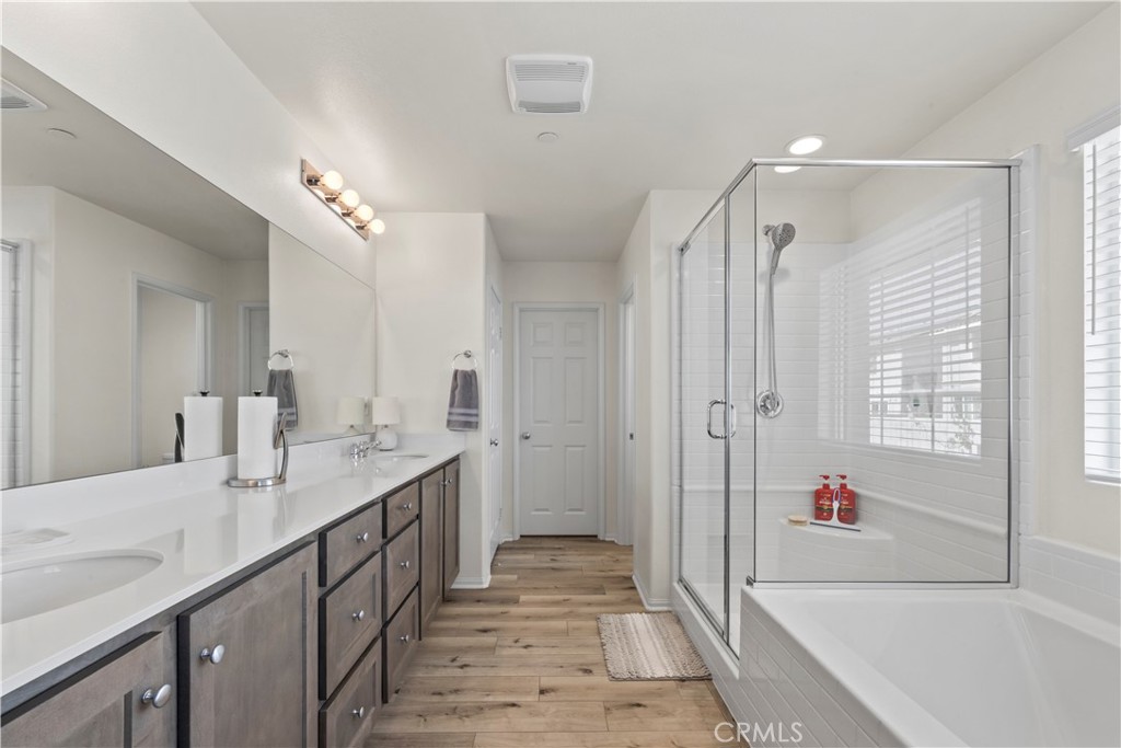 16986 Red Tail Lane Property Photo 28
